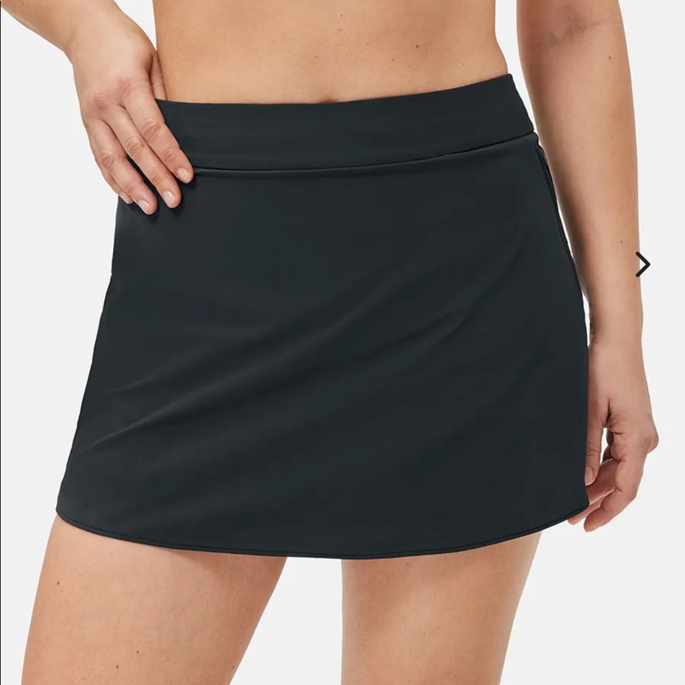 Outdoor Voices black exercise skort
